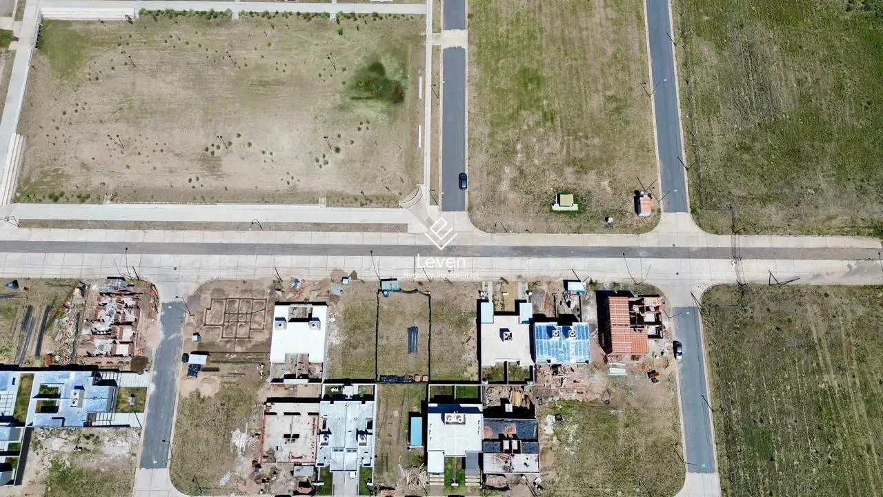 Venta Terreno Rincones de Manantiales Frente Espacio Verde 4
