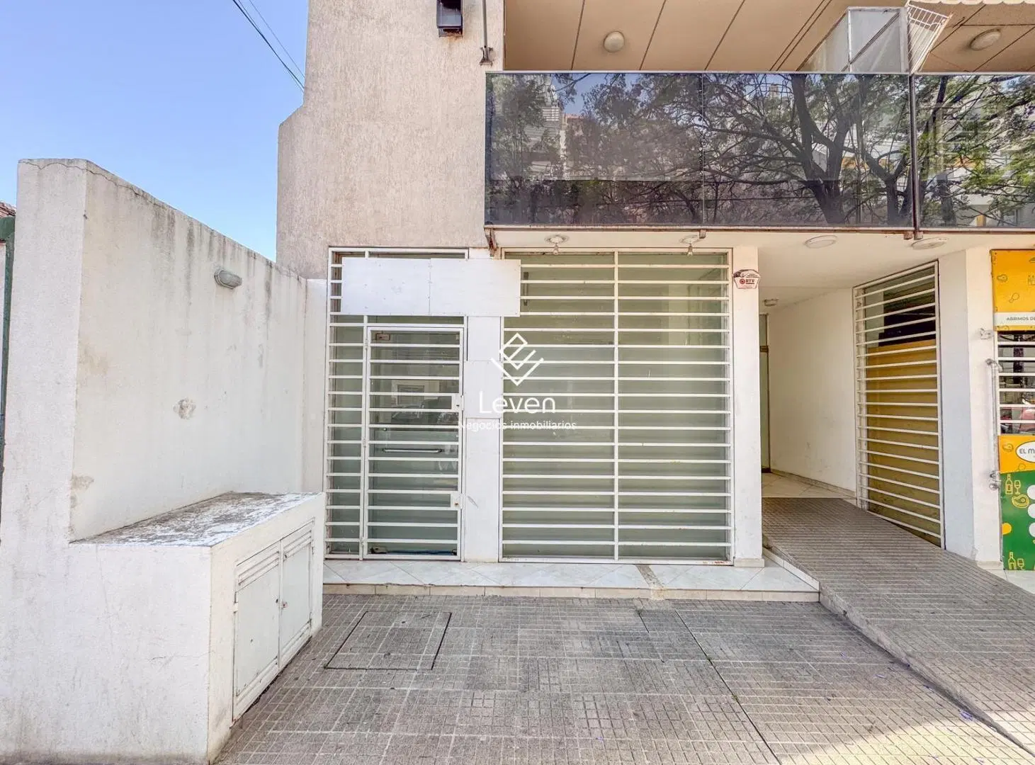 Venta Local Comercial apto Oficina Consultorio Barrio Alberdi 2