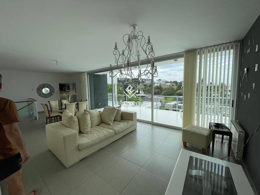 Foto de VENTA CASA LA RUFINA CON VISTA 4 DORMITORIOS, imagen 4