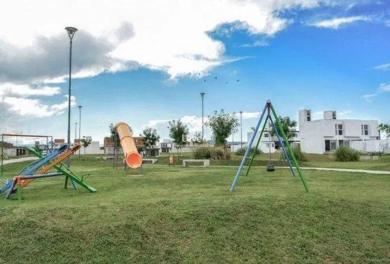 VENTA LOTE 252 M2 EN DOCTA PARQUE M5 APTO DUPLEX 2