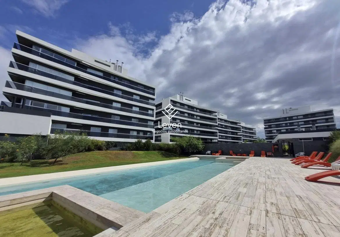 VENTA DEPARTAMENTO 2 DORMITORIOS CON COCHERA SUMMUM 2 EN POZO 3