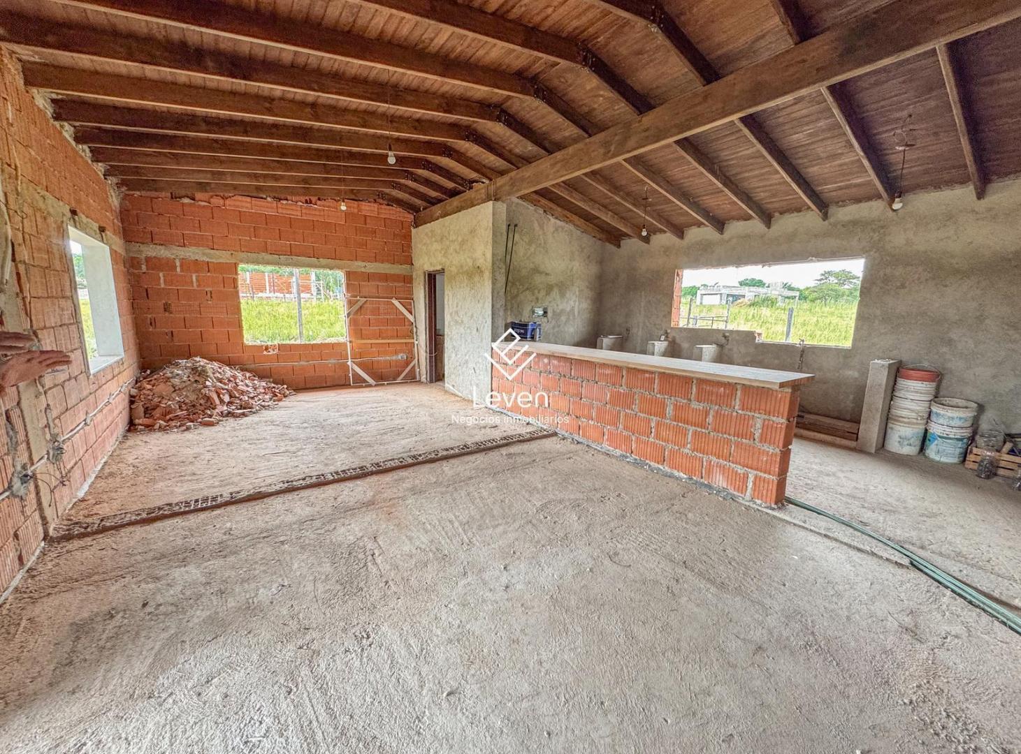 Foto de VENTA CASA A TERMINAR PUNTO CLARO LOS REARTES 2 DORM, imagen 2