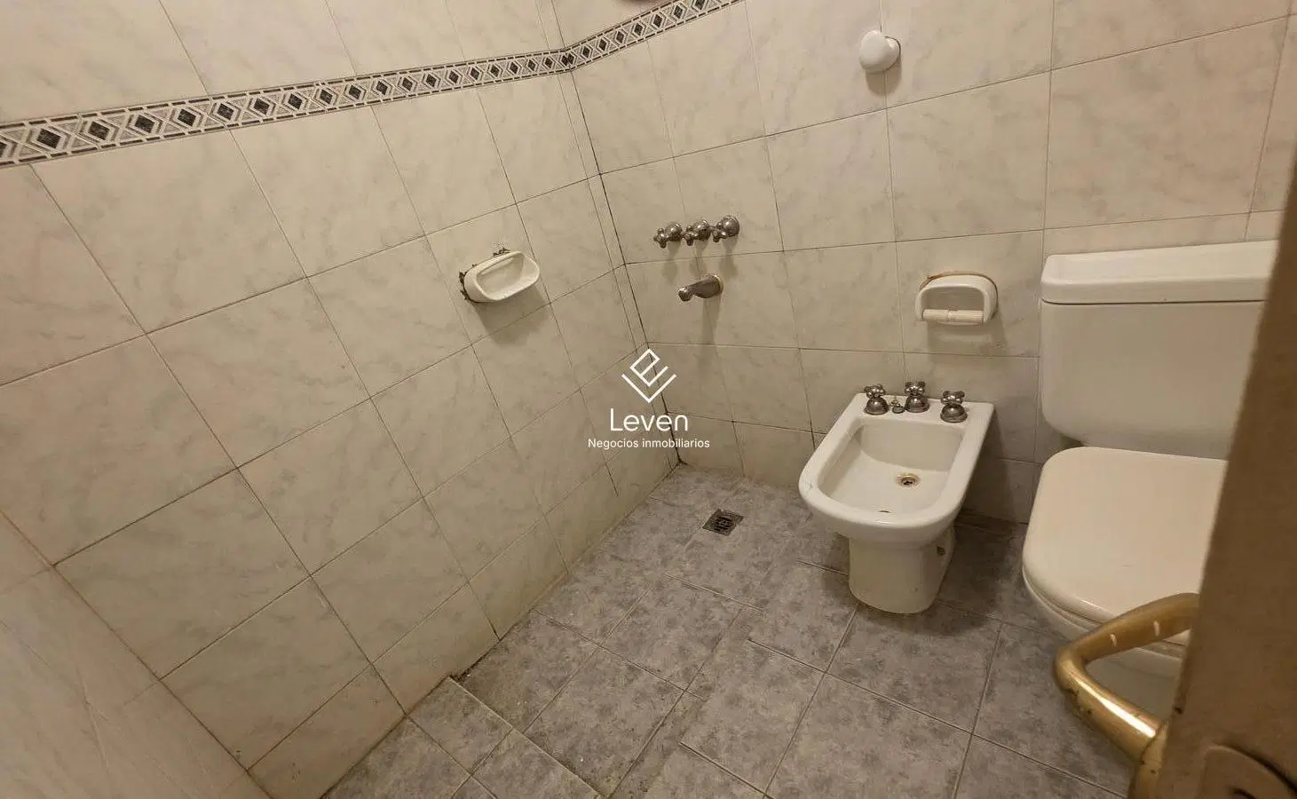 VENTA CASA 2 DORMITORIOS VILLA ALLENDE 8