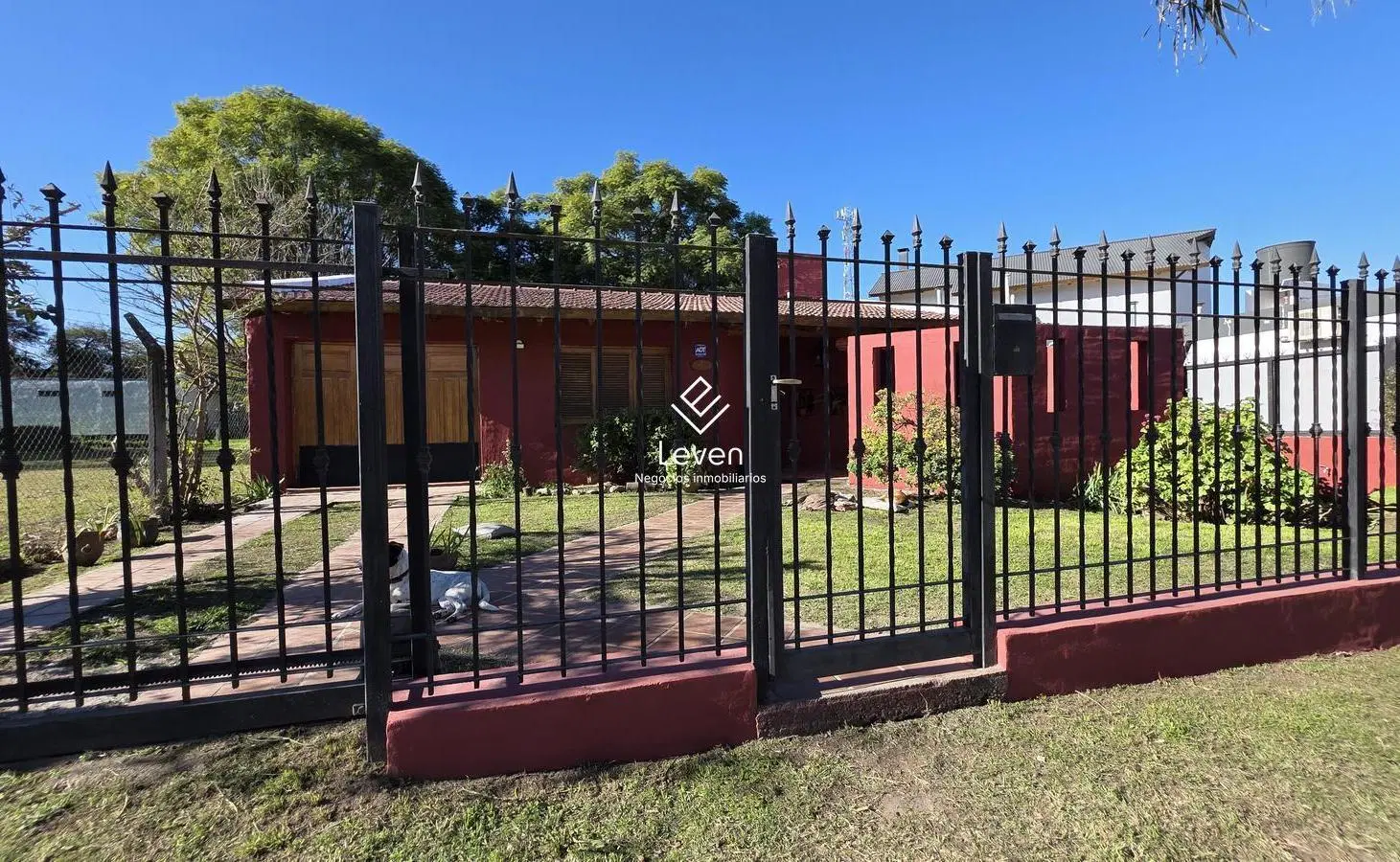 VENTA CASA 2 DORMITORIOS VILLA ALLENDE 1