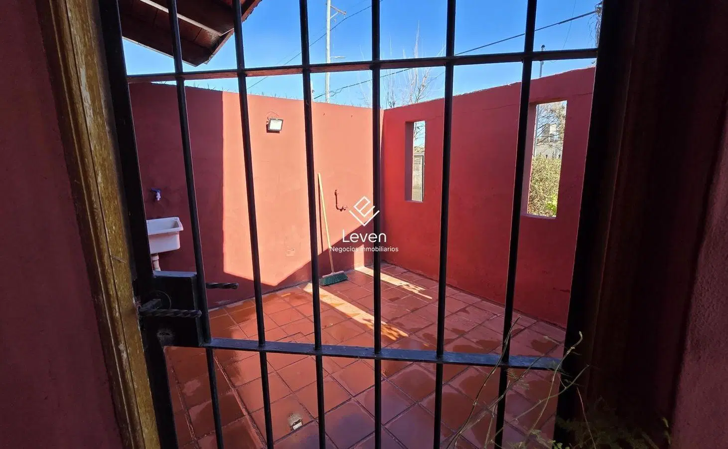 VENTA CASA 2 DORMITORIOS VILLA ALLENDE 4