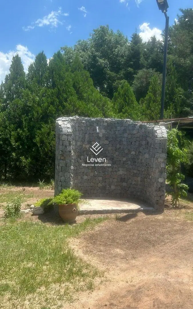 Terreno con pileta y monoambiente en Villa General Belgrano 5