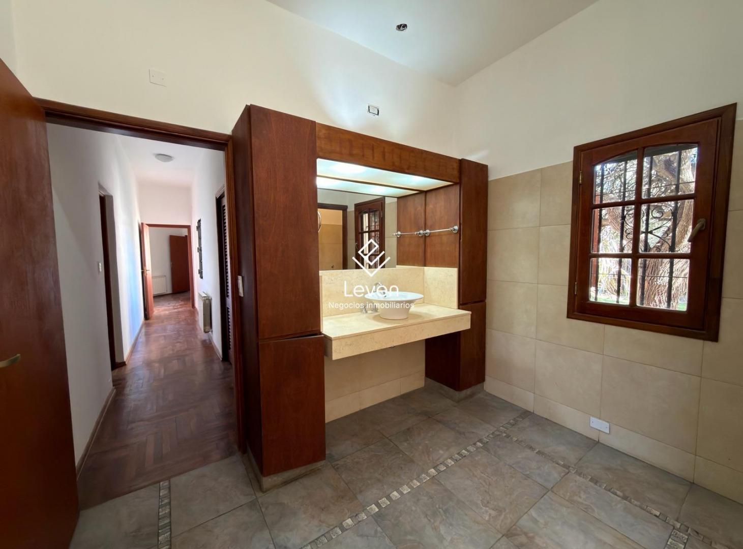 Foto de Venta 2 Casas 1 Hectárea Terreno Barrio El Hornero Con Pileta, imagen 5