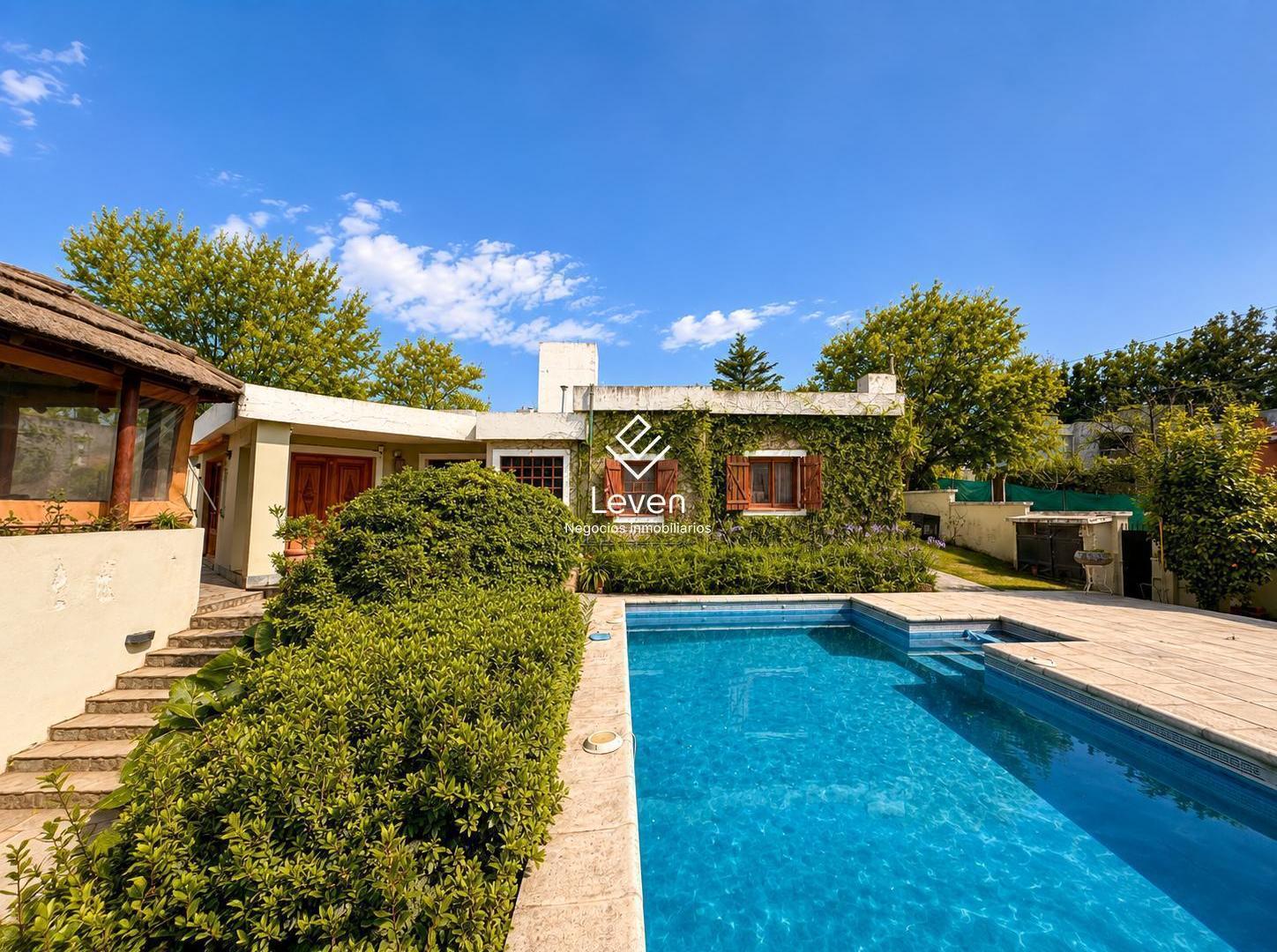 Casa 3 dormitorios apta crédito Córdor Alto Villa Allende