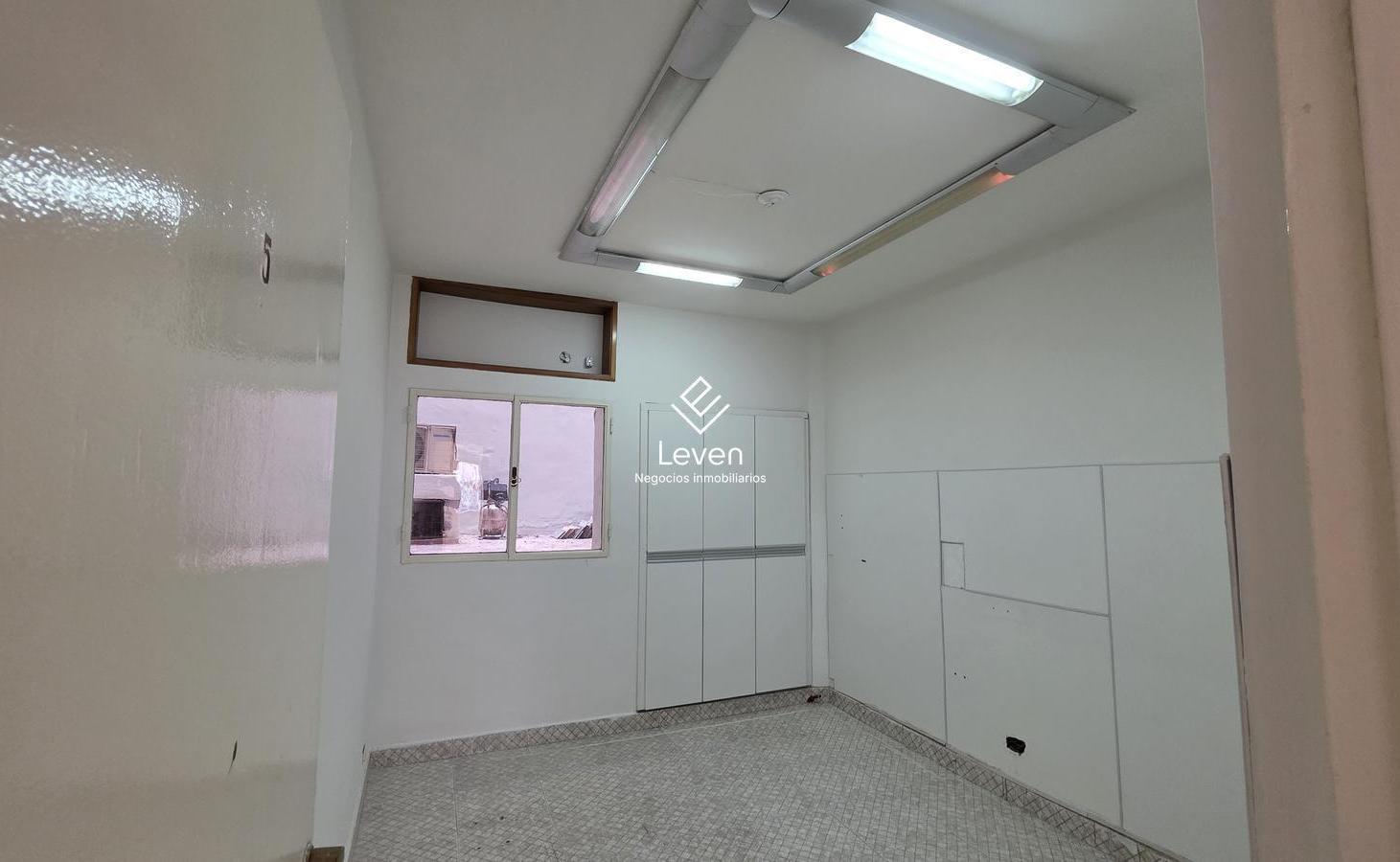 Foto de ALQUILER DE OFICINAS COMERCIALES EN ZONA CENTRO APTA CONSULTORIOS, imagen 5