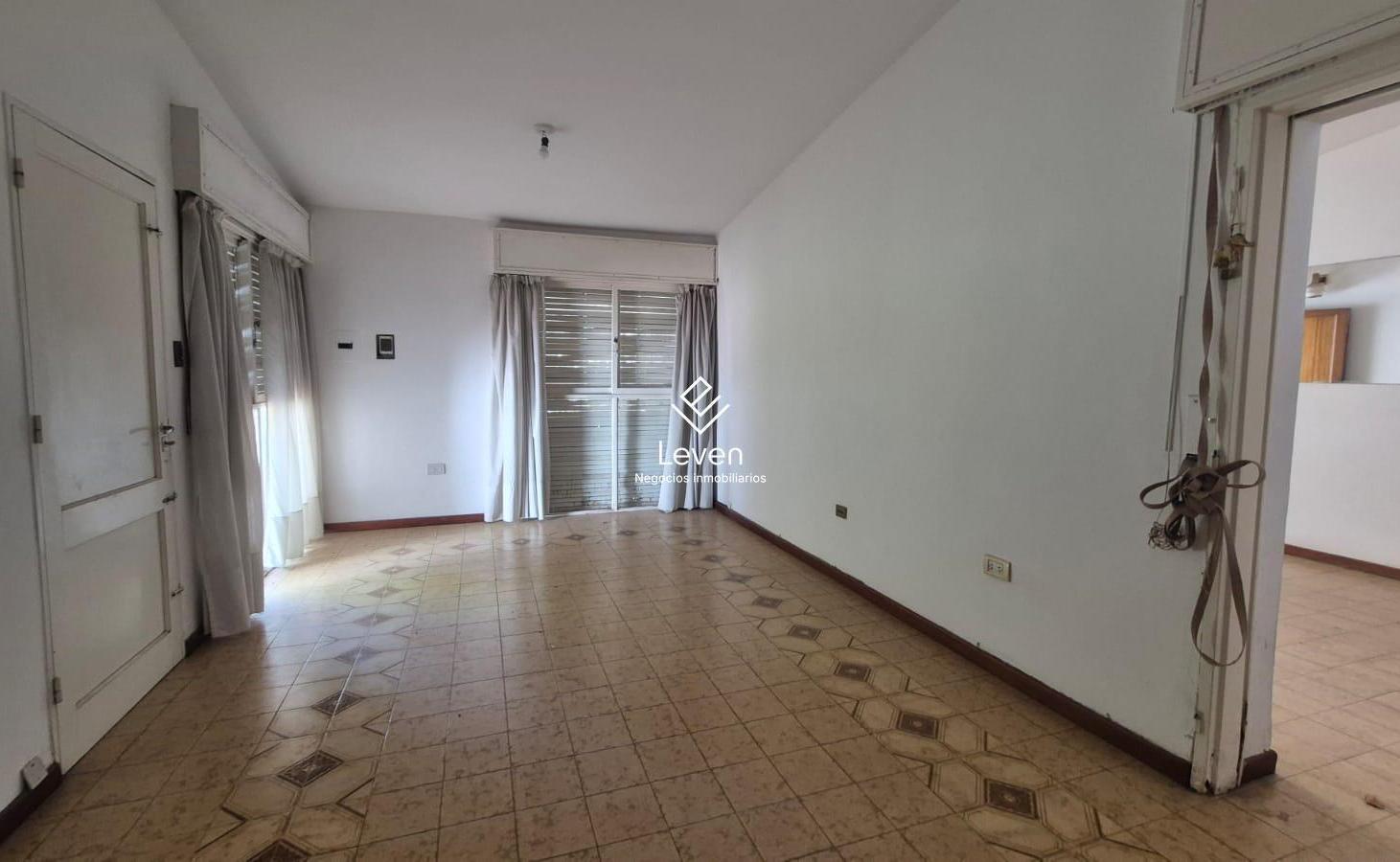 Foto de VENTA CASA 4 DORMITORIOS A METROS DE RECTA MARTINOLLI, imagen 5