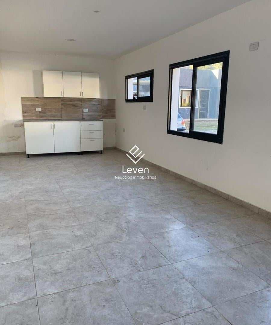 Foto de DUPLEX EN HOUSING CON PILETA Y QUINCHO ARGUELLO NORTE, imagen 2