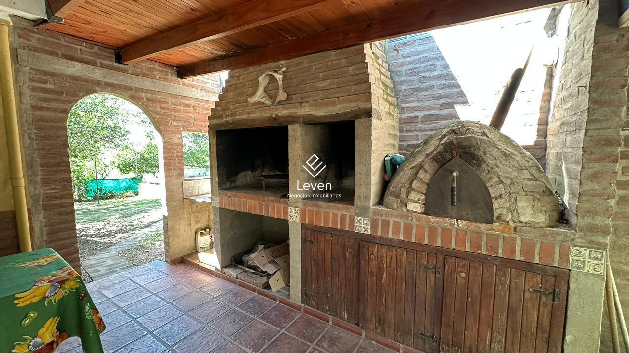 Foto de VENTA CASA 2 DORMITORIOS EN SIQUIMAN CON PIELTA, GALERIA Y GRAN PARQUE, imagen 4