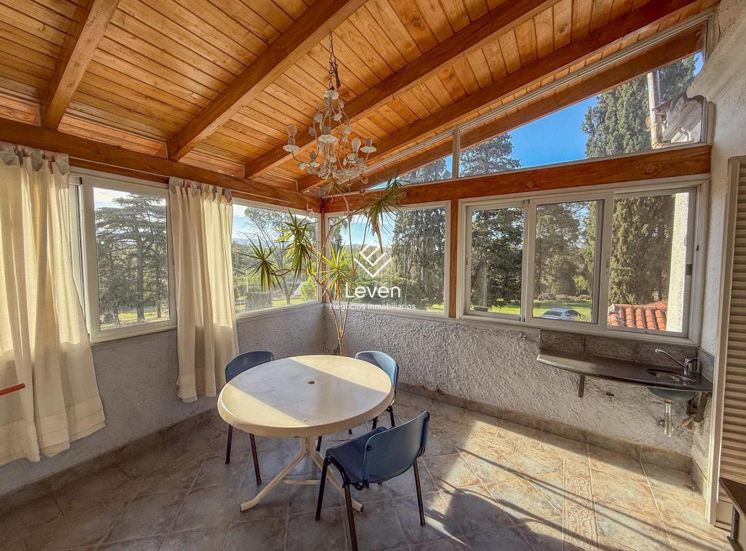 Foto de Venta Casa finca 730mts con 1 Ha Terreno - Unquillo, frente al rio, imagen 5