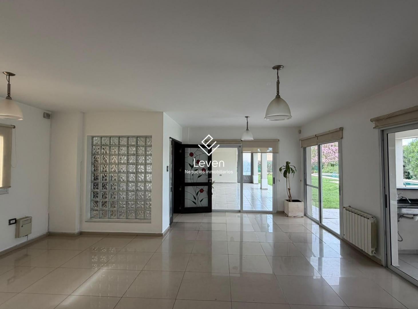 Foto de Alquiler casa 3 dormitorios B° San Isidro, imagen 5