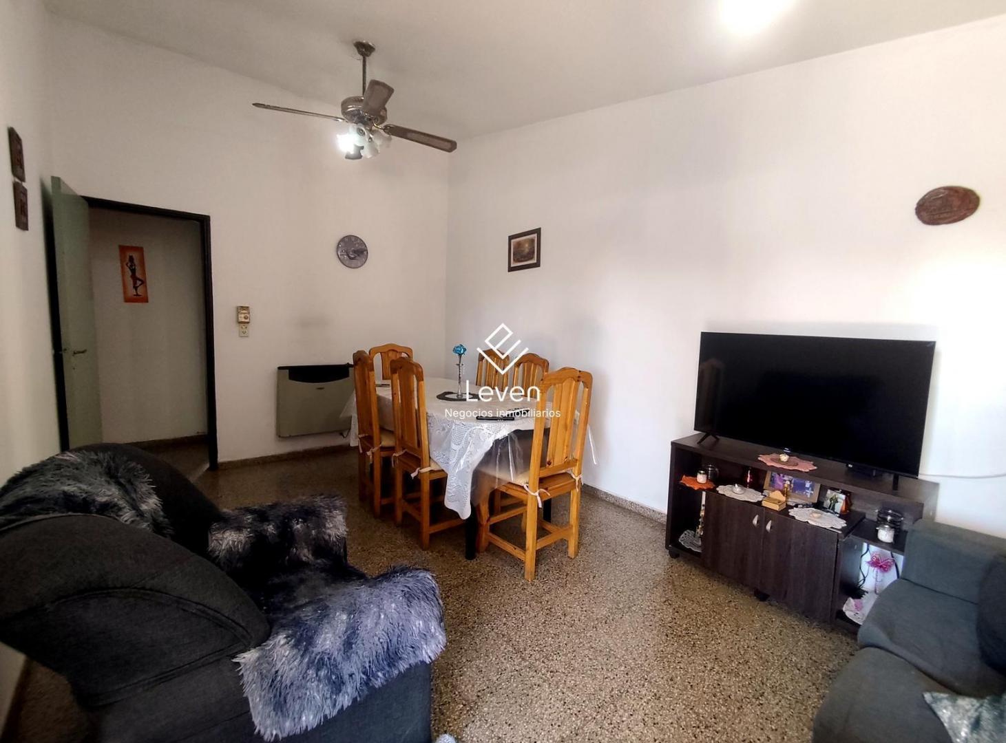 Foto de CASA EN VENTA 2 DORMITORIOS CENTRO MONTECRISTO, imagen 5