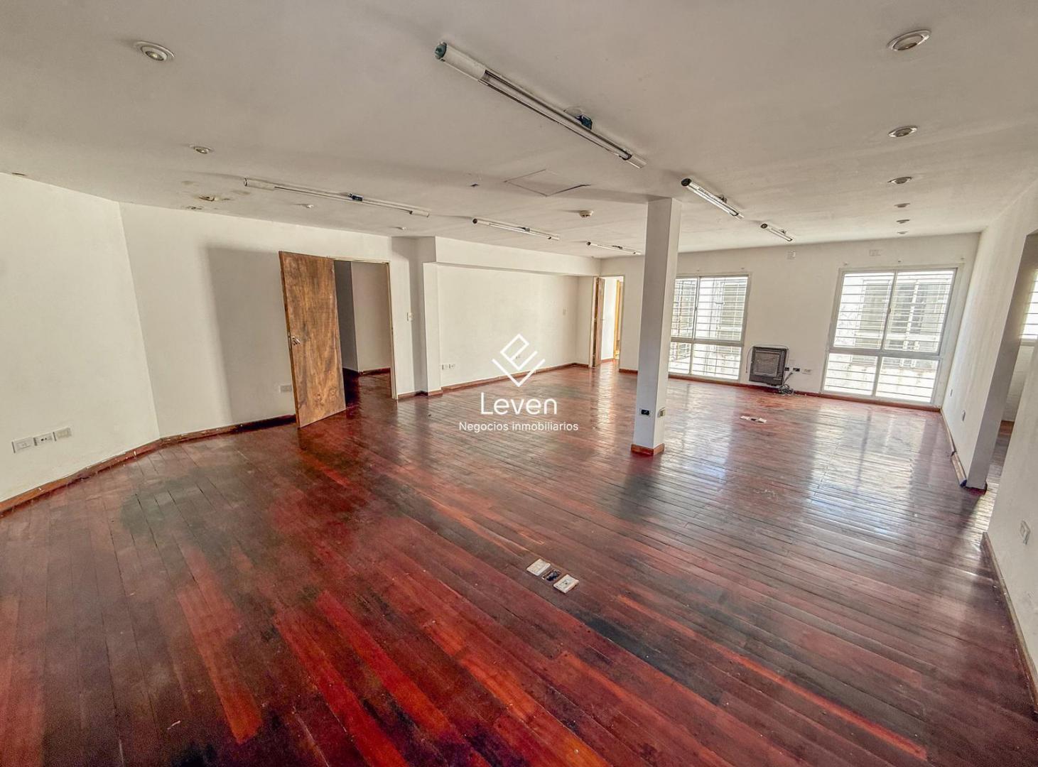 Foto de VENTA OFICINA PISO COMPLETO CENTRO CORDOBA ZONA PEATONAL, imagen 2
