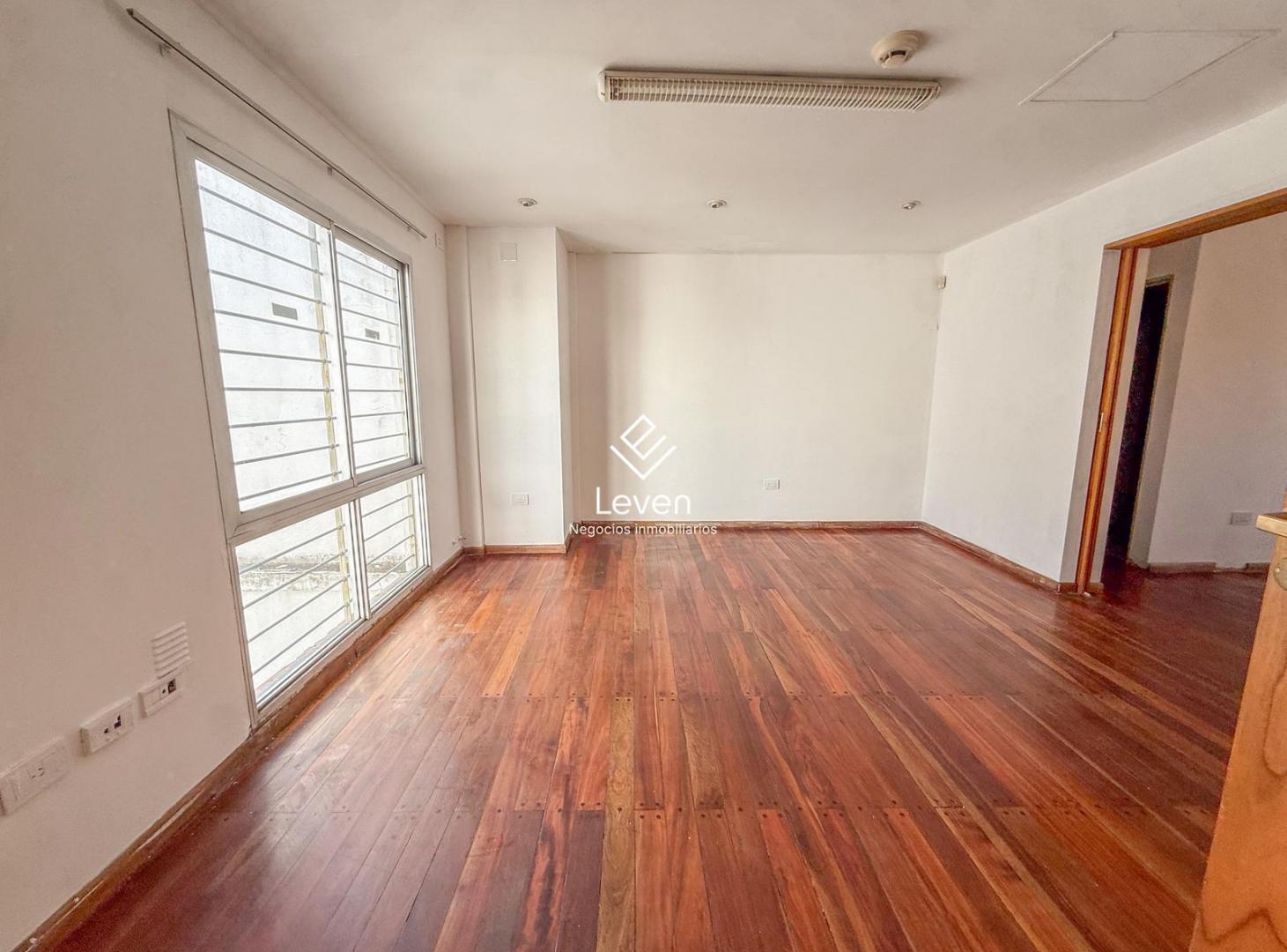 Foto de VENTA OFICINA PISO COMPLETO CENTRO CORDOBA ZONA PEATONAL, imagen 1