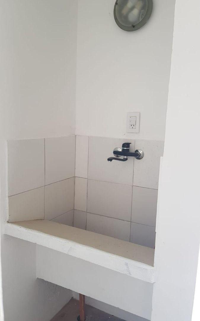 Foto de Galpón amplio a estrenar de 85 m², imagen 4
