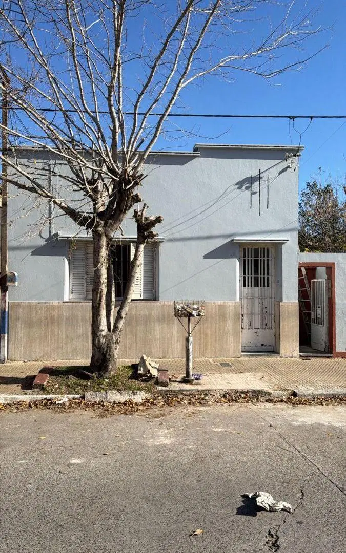 Casa de 100 m² con 2 dormitorios en alquiler en Ensenada 2