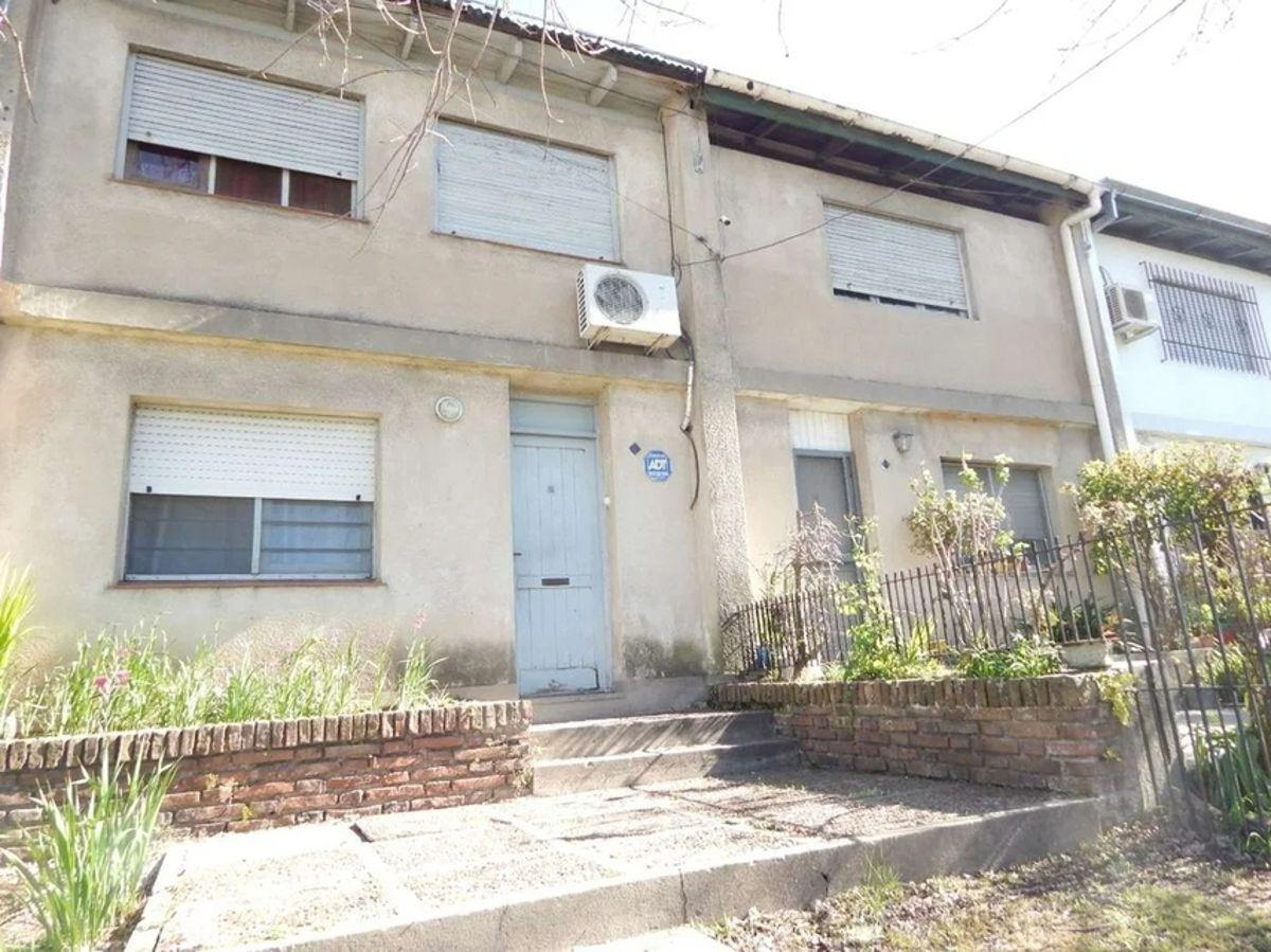Casa con 136 m² totales, 2 dormitorios en venta en Ensenada