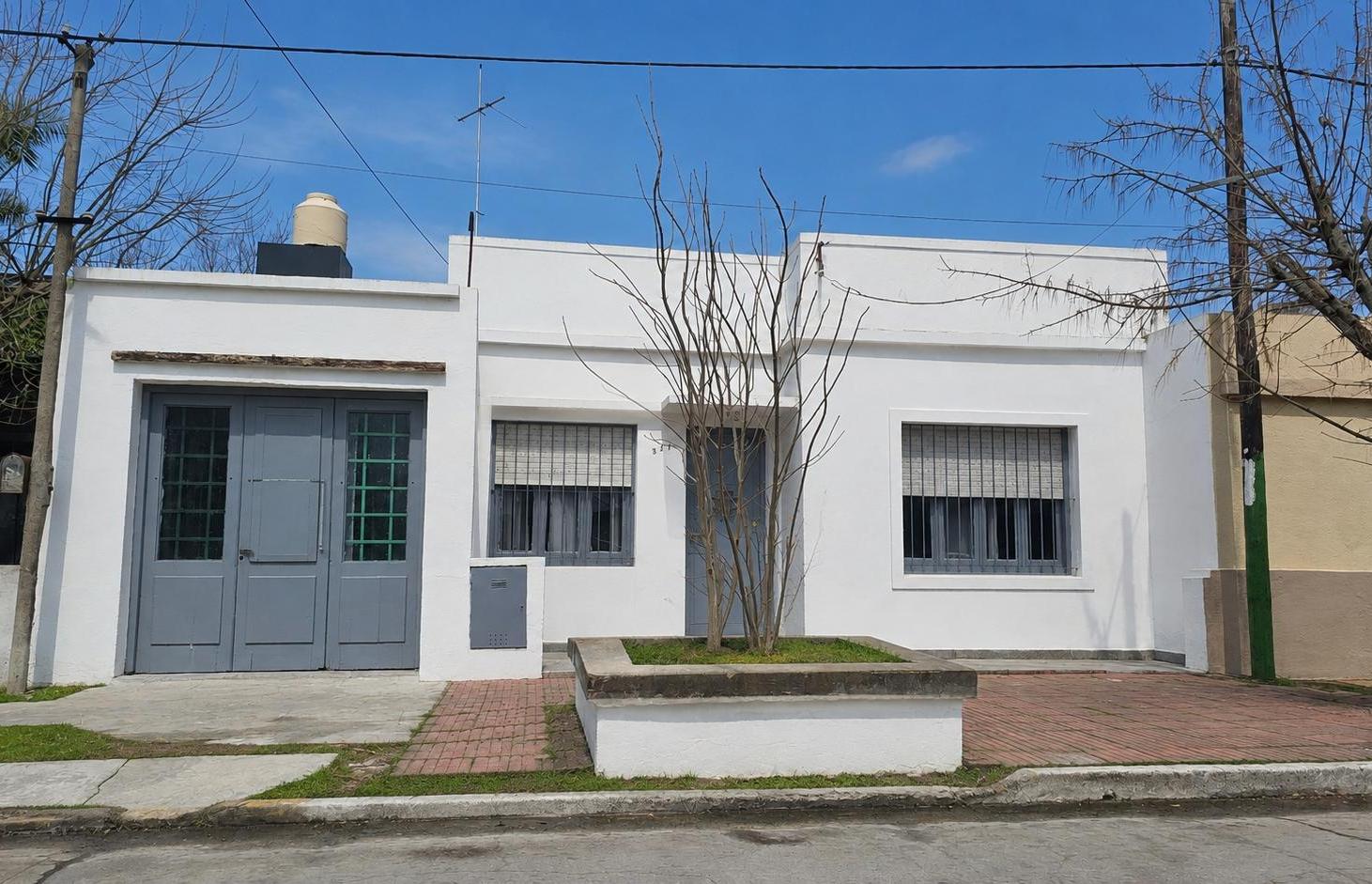 Foto de CASA EN VENTA EXELENTE UBICACIÓN - APTA BANCO, imagen 1