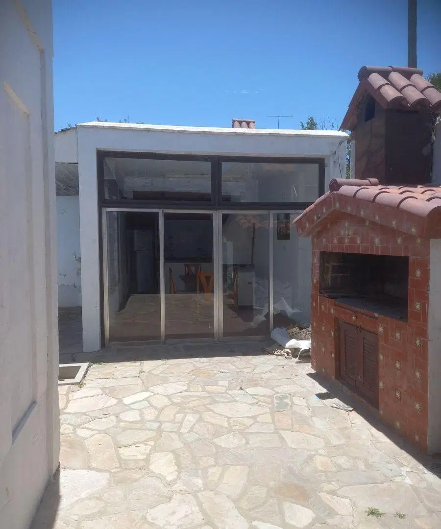 Casa con 220 m² terreno y 3 dormitorios en venta en Cañada de Gómez 3