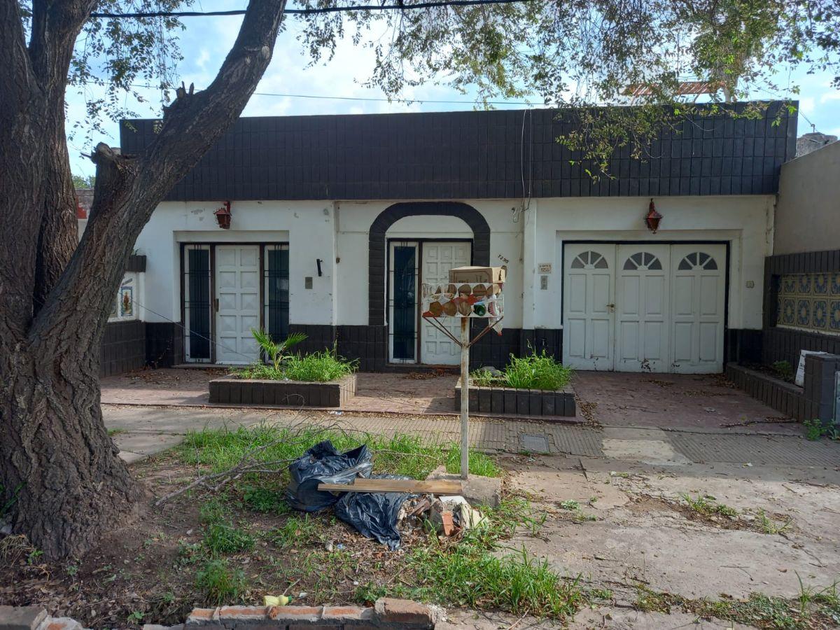 Casa con 220 m² terreno y 3 dormitorios en venta en Cañada de Gómez