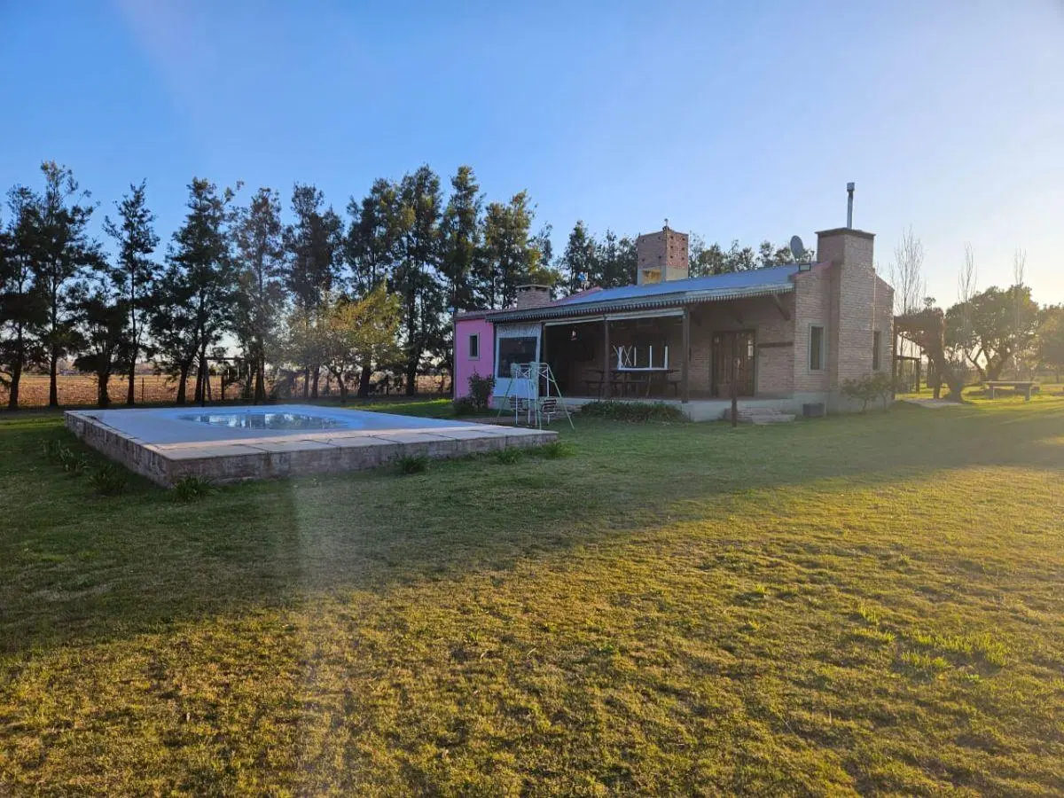 Casa en Cañada de Gómez, 10900 m² con 1 dormitorio en venta 5