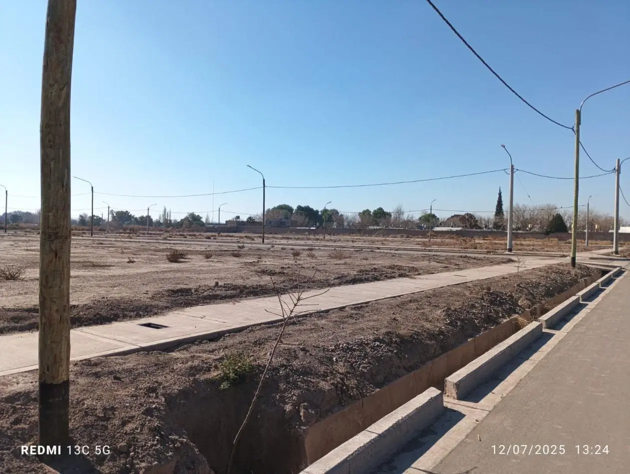 LOTE EN VENTA EN GUAYMALLEN 1