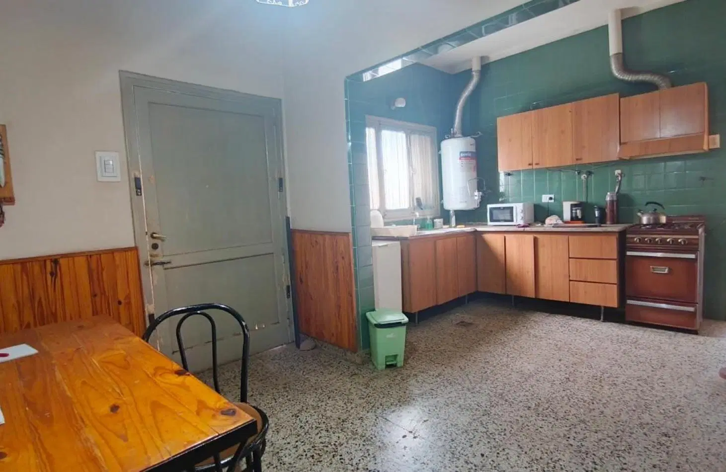 CASA EN VENTA EN CHACRAS DE CORIA 2