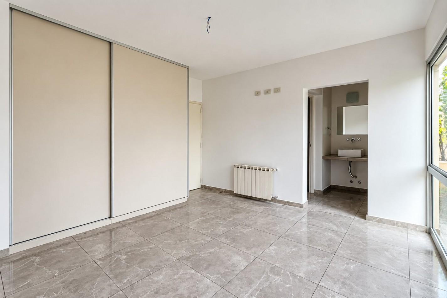 Foto de INMOESTATE ALQUILA CASA EN BARRIO PINARES DE FURLOTTI, MAIPU, MENDOZA, imagen 1