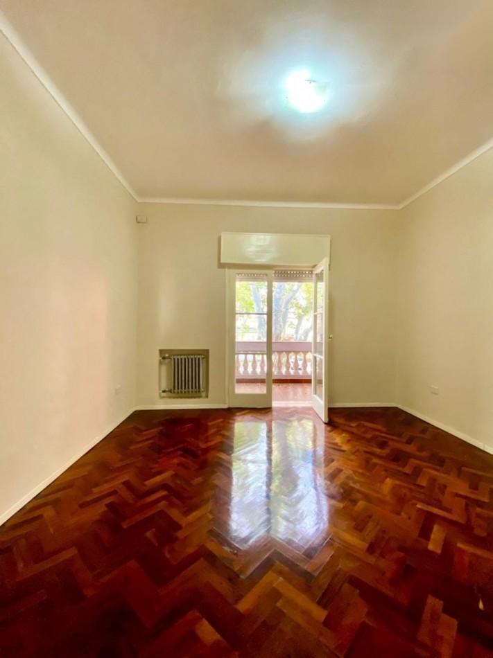 Foto de INMOESTATE VENDE CASA RESTAURADA A NUEVA EN CIUDAD DE MENDOZA, imagen 5