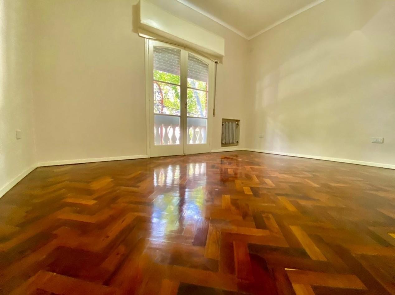 Foto de INMOESTATE VENDE CASA RESTAURADA A NUEVA EN CIUDAD DE MENDOZA, imagen 3