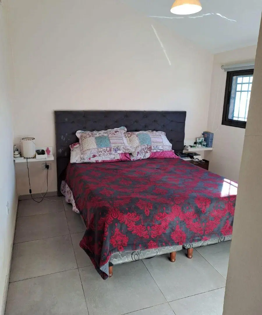 VENTA CASA TRES DORMITORIOS BARRIO JUAN B. JUSTO 5