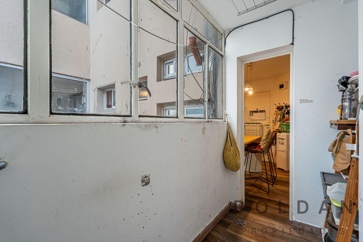 5 ambientes en Villa Crespo — Frente a calle interna - 4to piso - a 4 cuadras de Parque Centenario