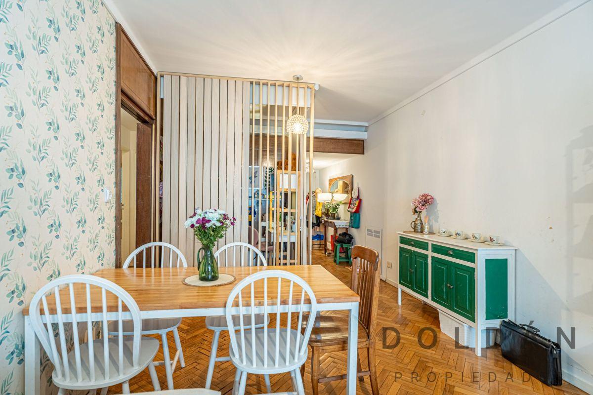 5 ambientes en Villa Crespo — Frente a calle interna - 4to piso - a 4 cuadras de Parque Centenario
