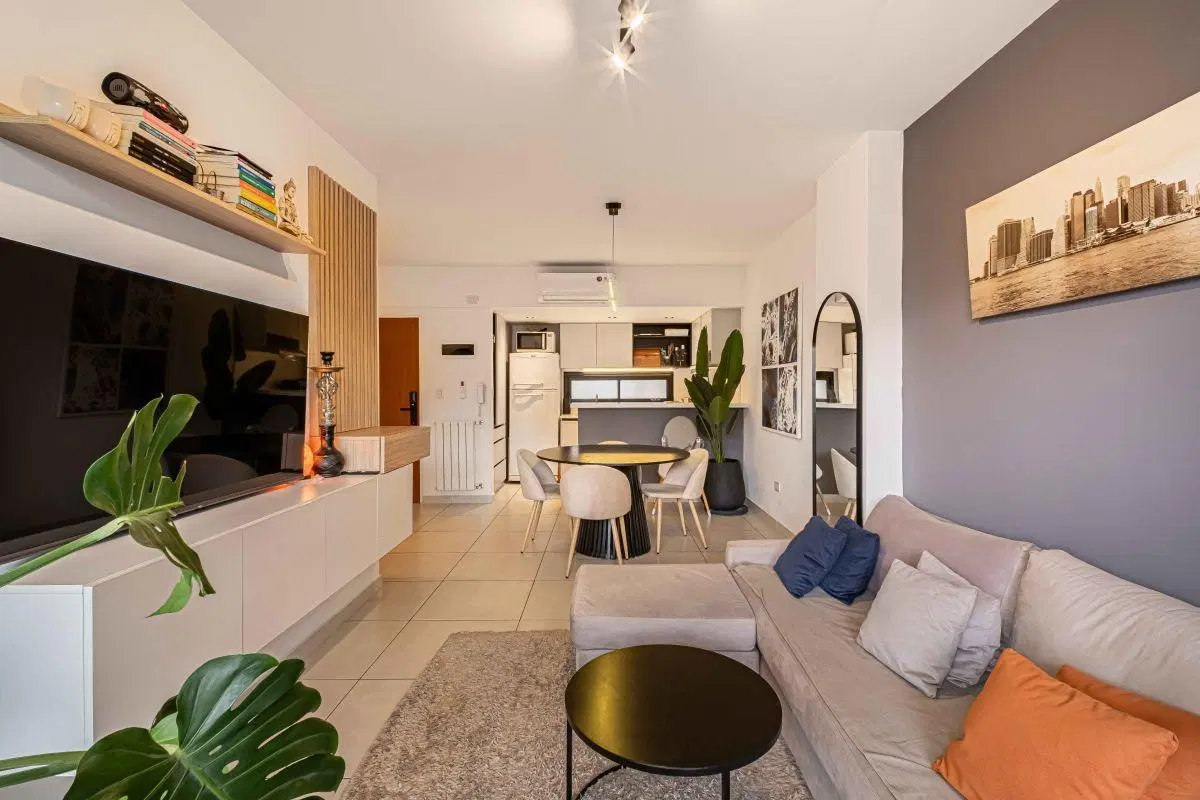 3 ambientes con balcón - Apto profesional y Airbnb 1