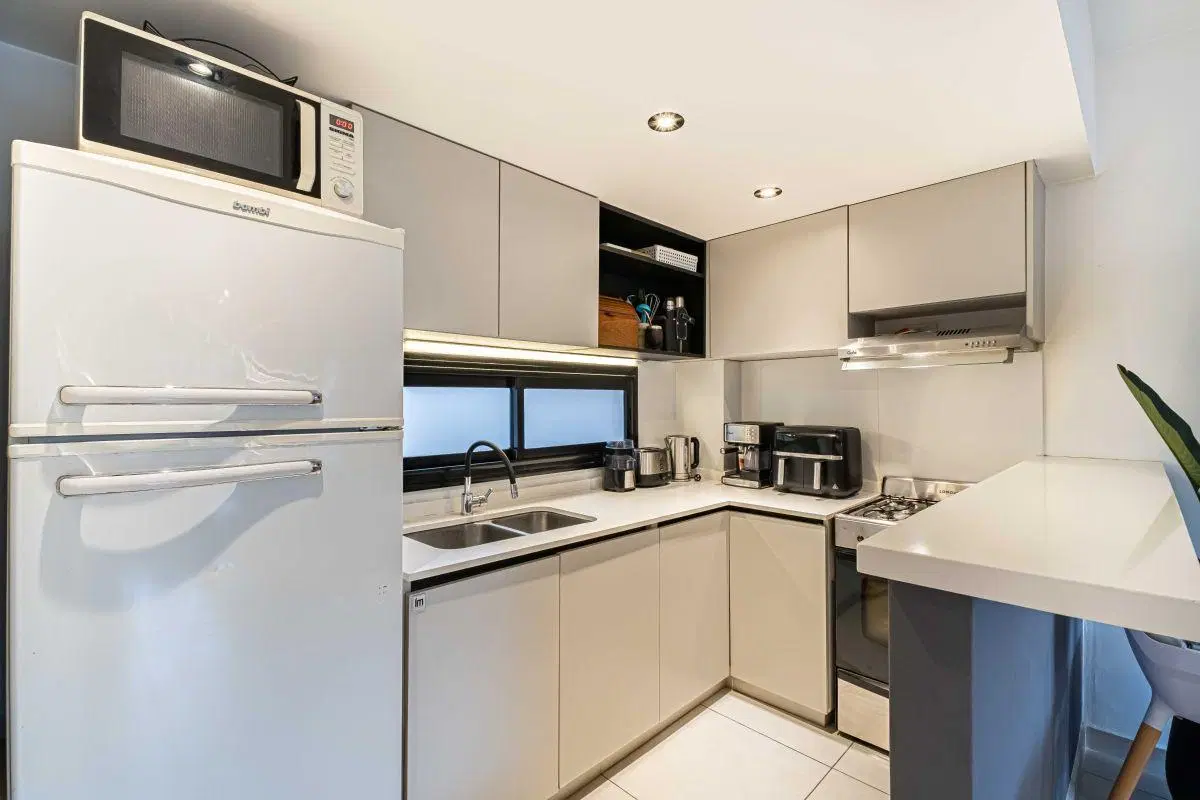 3 ambientes con balcón - Apto profesional y Airbnb 5