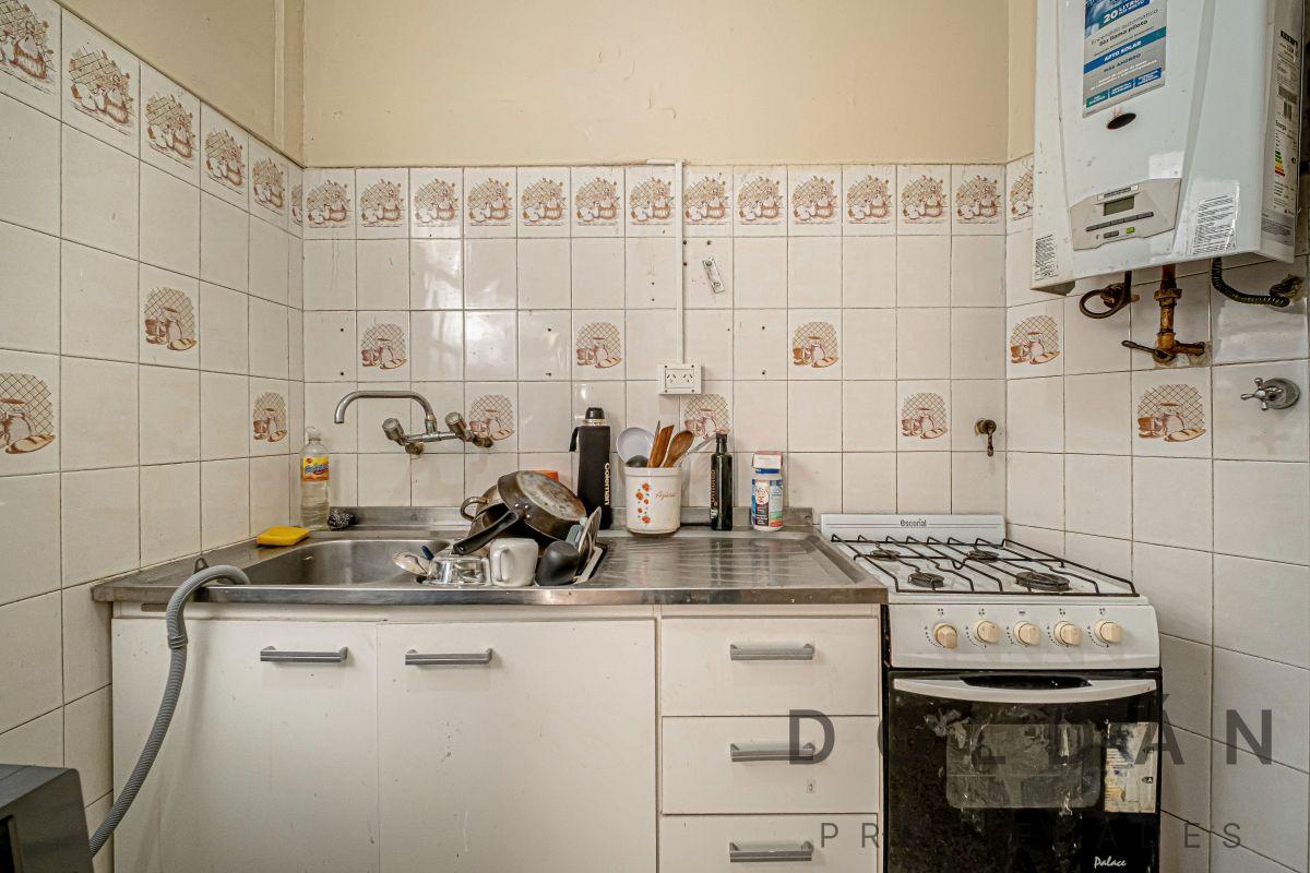 Venta - departamento de 3 ambientes con patio y balcón