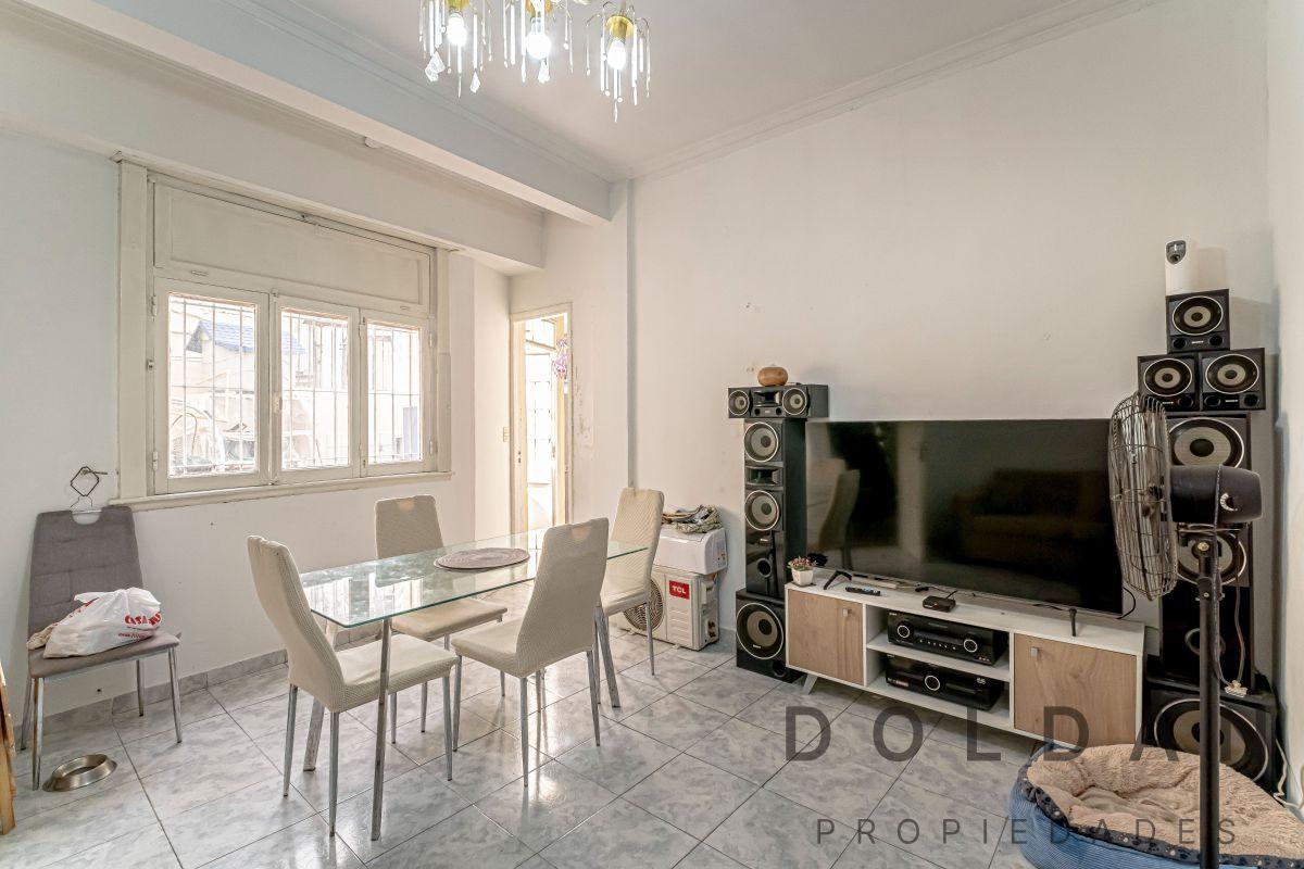 Foto de Venta - departamento de 3 ambientes con patio y balcón, imagen 4
