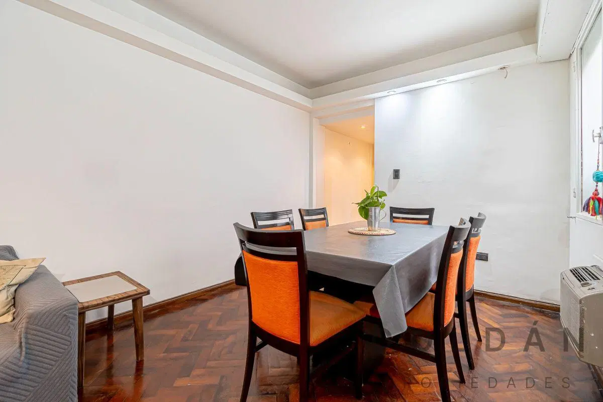 Venta | 4 ambientes apto profesional al frente con dependencia en Balvanera 2
