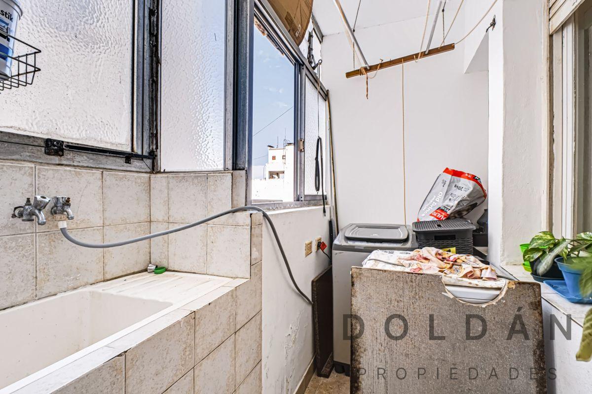 Foto de Departamento de 4 ambientes con dormitorio en suite en piso alto, imagen 3