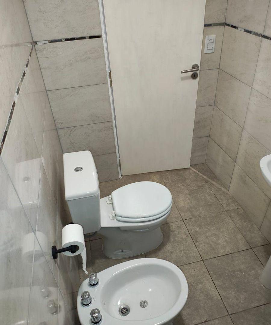 Foto de DEPARTAMENTO DE UNA HABITACION EN ALQUILER BARRIO CARMEL PLOTTIER $, imagen 4