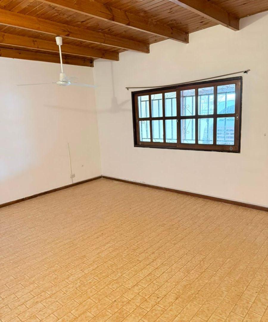 Foto de Casa de 3 Dormitorios en Alquiler Plottier ( Centro), imagen 3