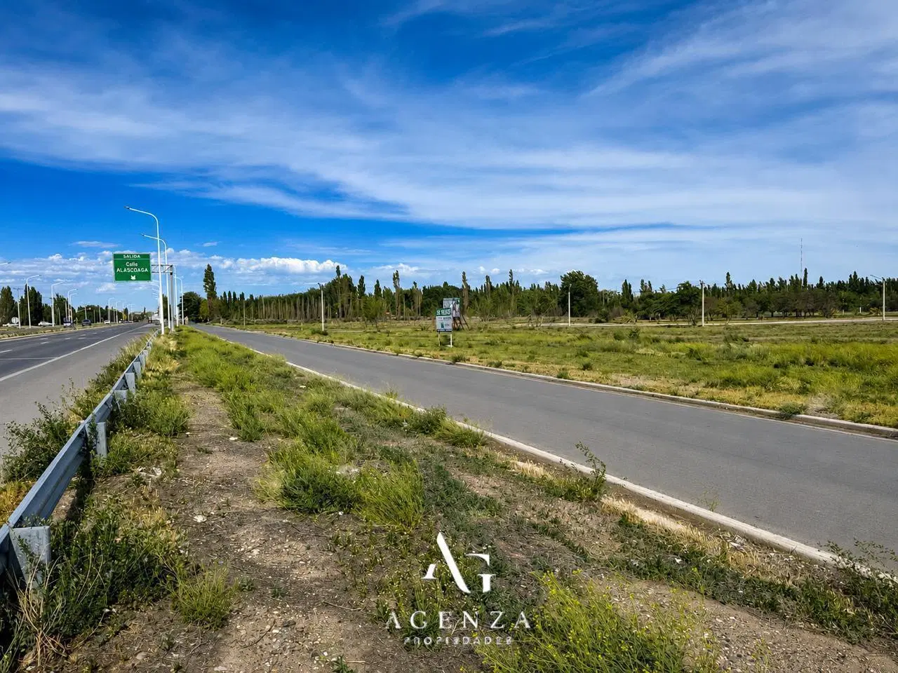 VENTA LOTE COMERCIAL FRENTE A RUTA B° MANZANAR DE PLOTTIER 4
