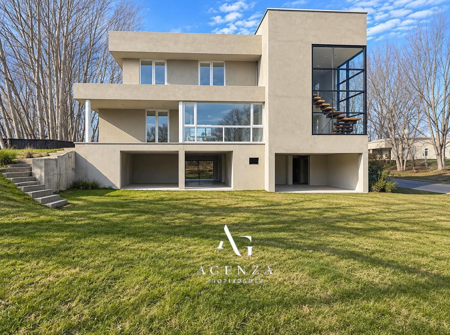 Foto de Casa en Venta, B° Canales de Plottier uf: 306, imagen 1