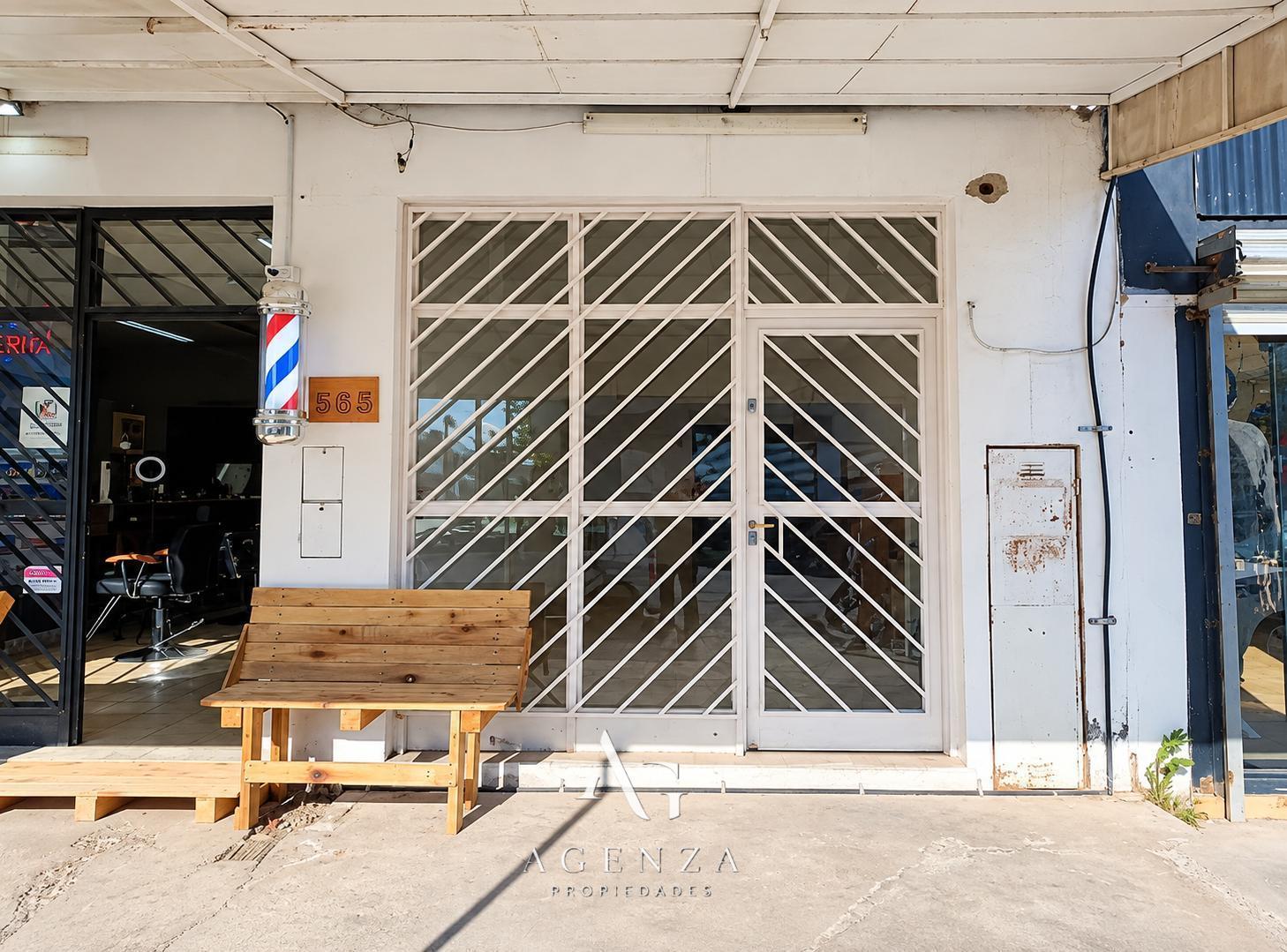 Foto de Local Comercial en Alquiler Zona Oeste Neuquén Capital, imagen 1