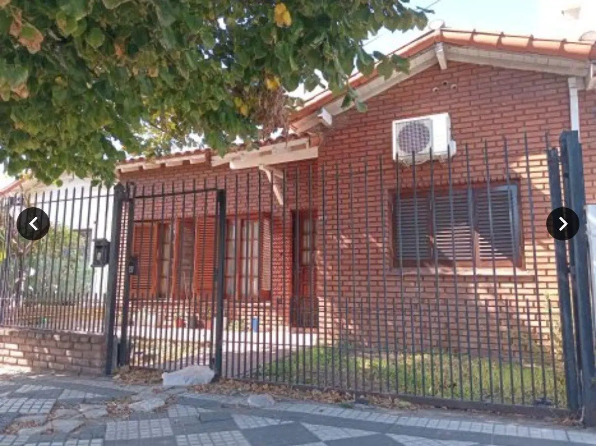 OPORTUNIDAD VENTA CASA 4AMB MIY BUENA ZONA DE MONTE GRANDE 3