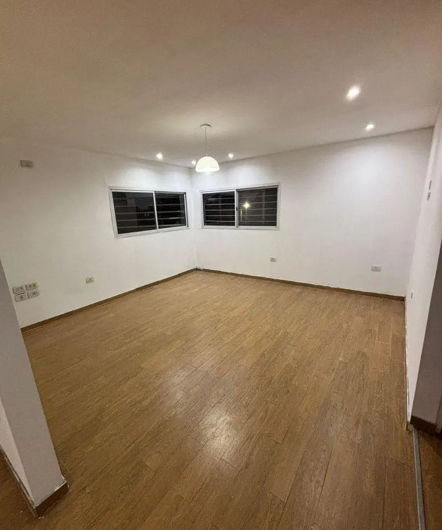 ALQUILER CASA 4AMB COCHERA Y PILETA 3