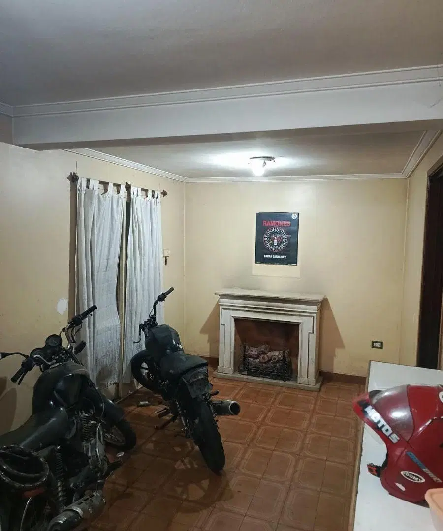VENTA CHALET 5AMB CENTRO MONTE GRANDE 4